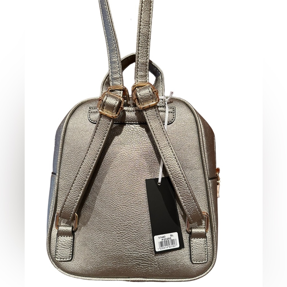 NWT La Terre Pewter Metallic Convertible Backpack/Crossbody Bag - Picture 3 of 10
